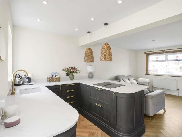 House for rent in Cleikimin, Craigmillar