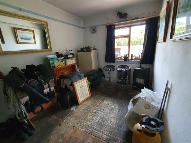 Farm for sale in Crossna
