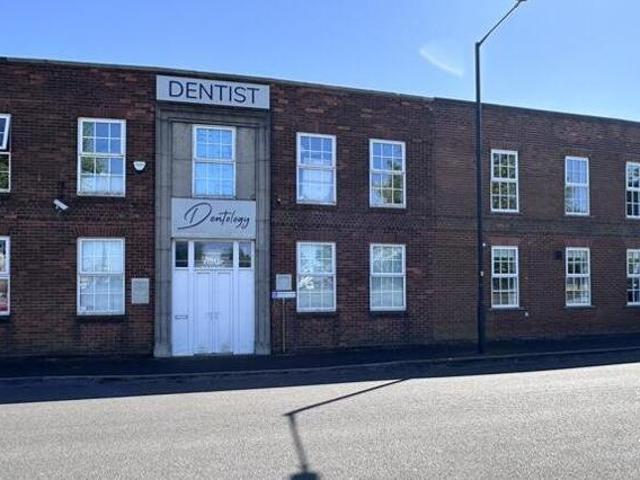 House for sale in Grimsby, North East Lincolnshire