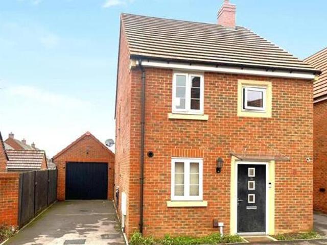 House for sale in Spiers Meadow, Basingstoke and Deane