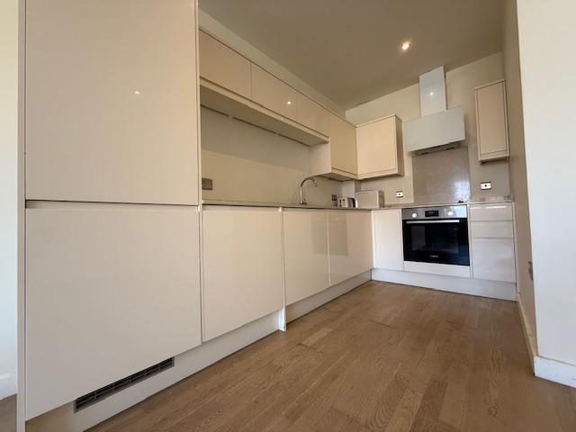 House for rent in Pachesham Park, Surrey