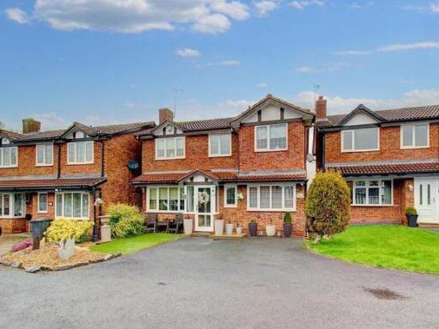 House for sale in Kettlebrook, Staffordshire