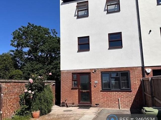 House for rent in Prestbury, Golden Valley