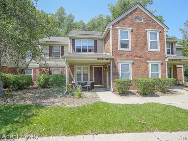 Condo for sale in Rochester Hills