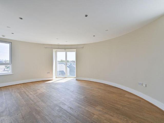 Apartment for rent in London Borough of Lambeth, Greater London