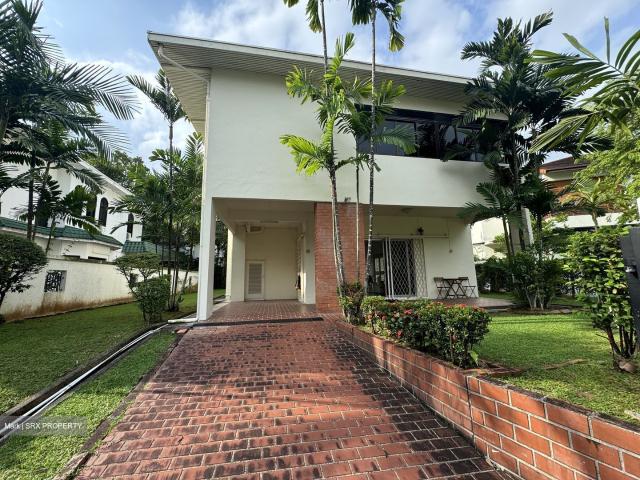 Detached House for sale in 23 North West