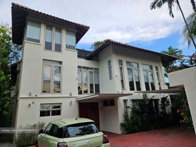 Detached House for rent