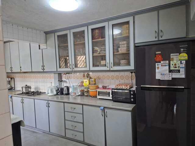 Room for rent in Clementi West, Singapore