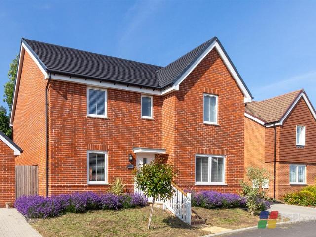 House for rent in Ansty and Staplefield, Perryfields