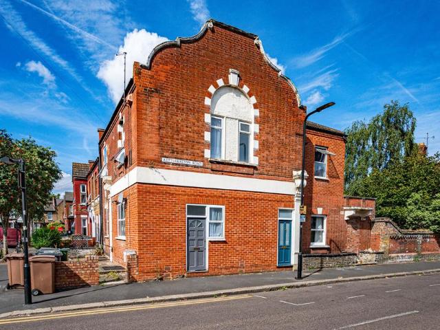 House for rent in Leyton, Greater London