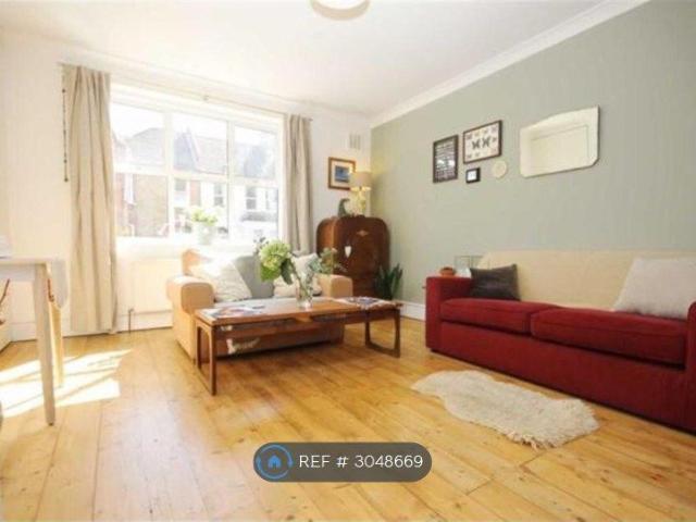 House for rent in London Borough of Waltham Forest, Greater London