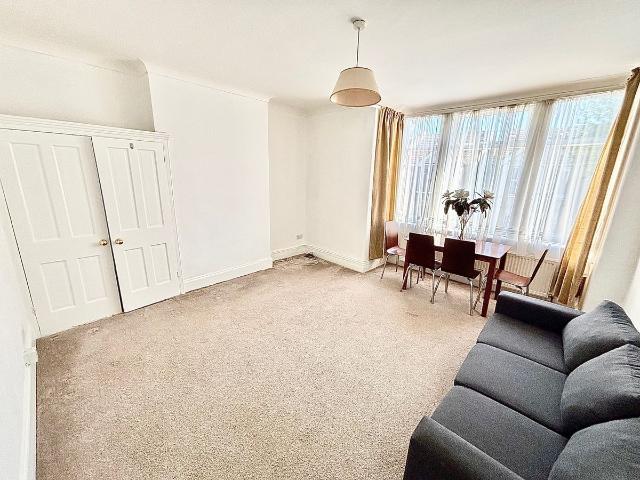 Apartment for rent in London Borough of Newham, Greater London