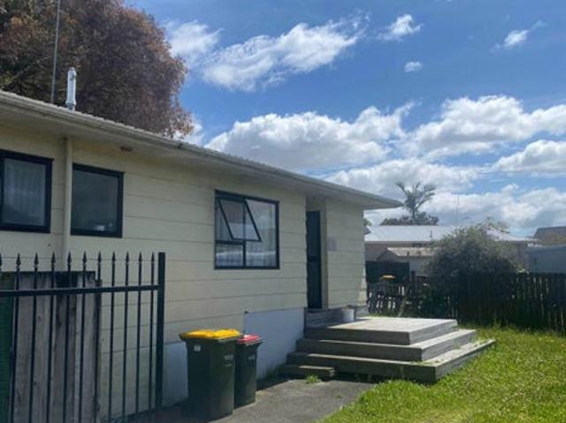 House for rent in Manurewa, Oroua County