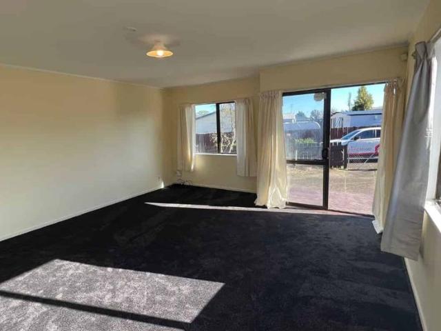 House for rent in Manurewa, Oroua County