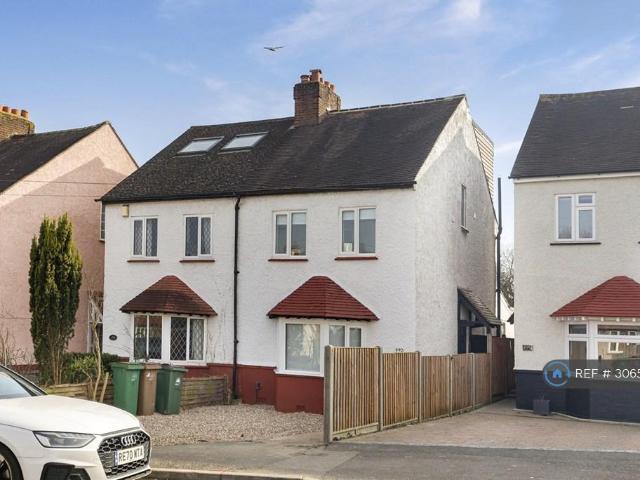 Apartment for rent in London Borough of Sutton, Greater London
