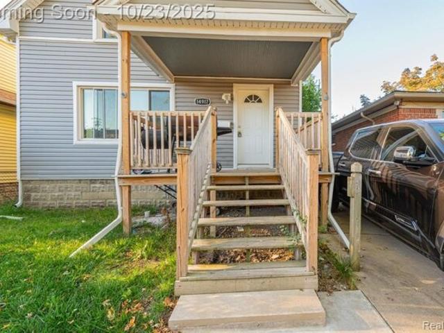 House for sale in Allen Park, Michigan