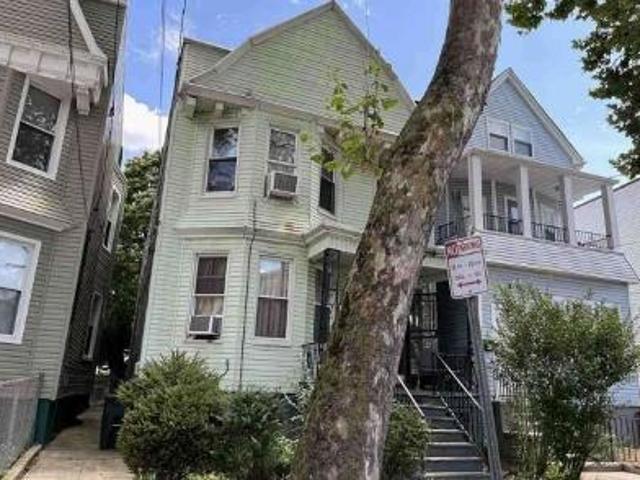 House for sale in Hudson, New Jersey