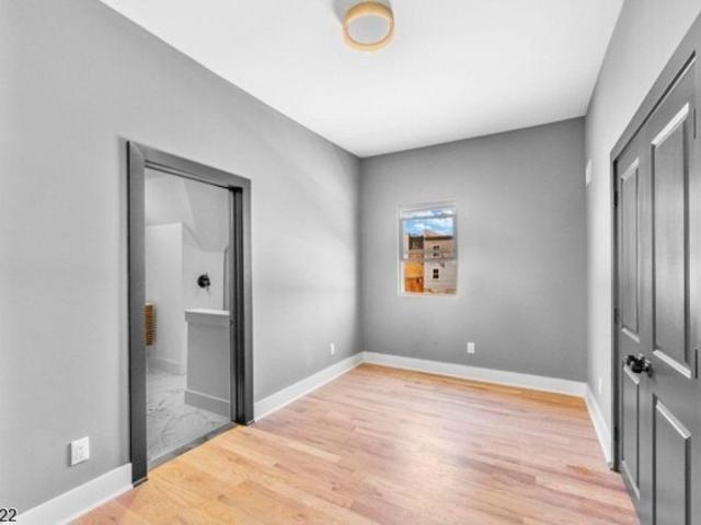 Condo for sale in Hudson, New Jersey