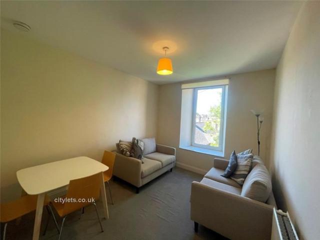 Flat for rent in Southside, Scotland