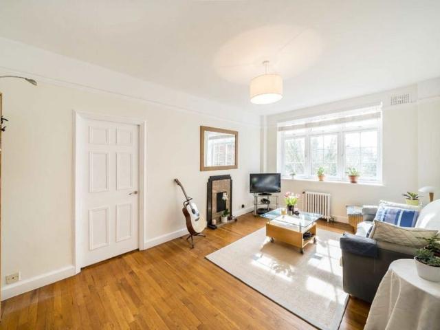 Apartment for rent in London Borough of Camden, Greater London