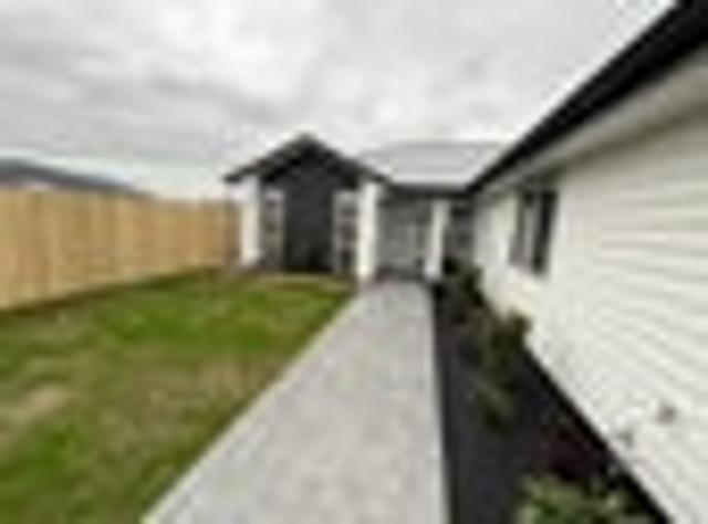 House for rent in Awhitu
