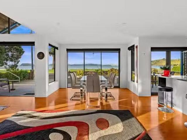 Apartment for rent in Awhitu