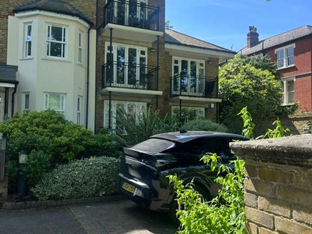 Apartment for rent in Petersham, Greater London