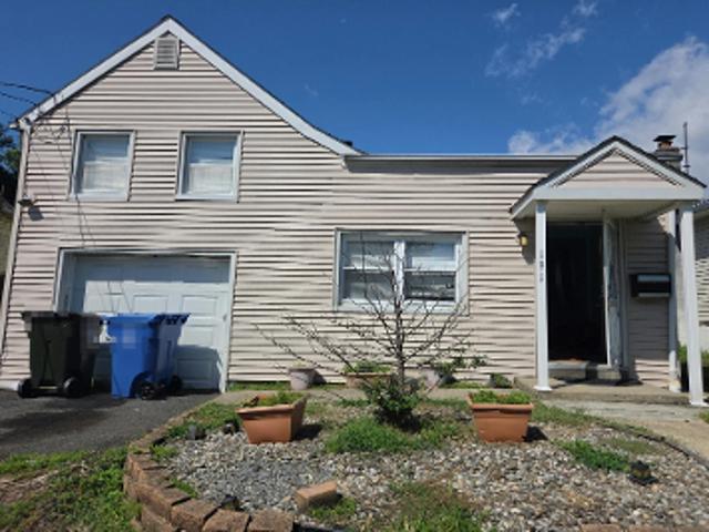 House for sale in Cliffwood, New Jersey