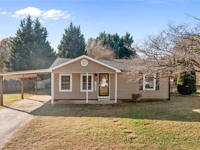 House for sale in Alamance, North Carolina