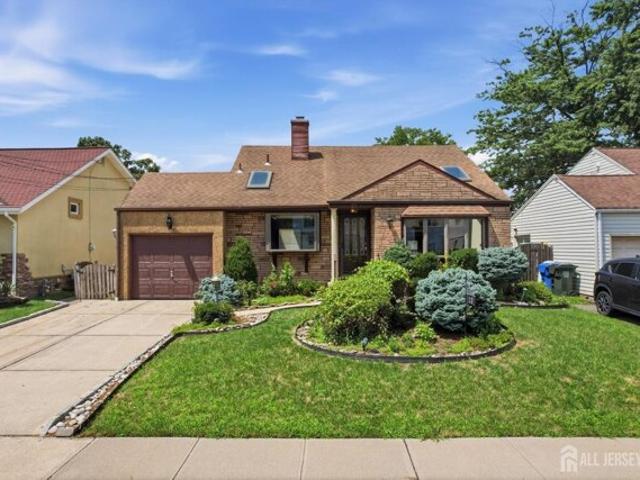 House for sale in Avenel, New Jersey