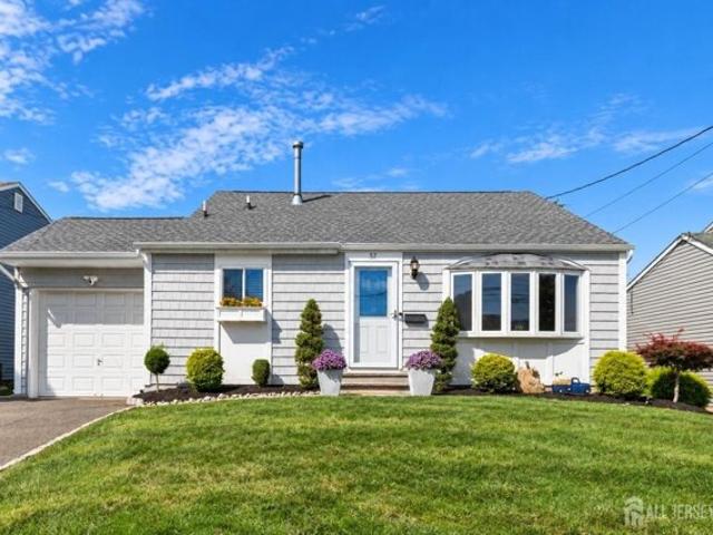 House for sale in Avenel, New Jersey