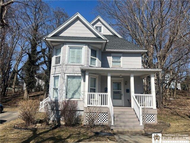 House for sale in Fredonia