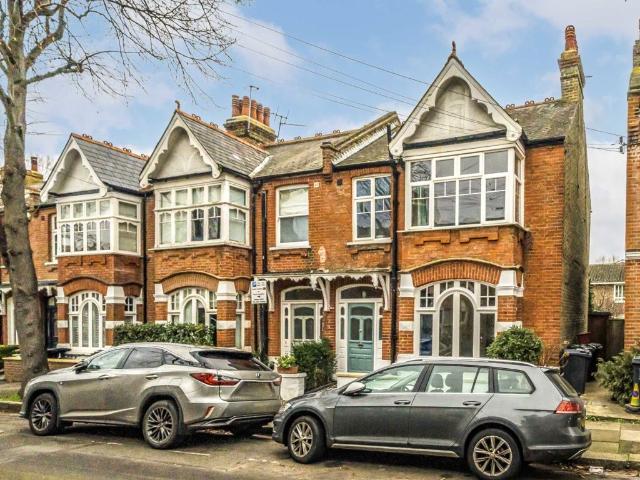 House for rent in London Borough of Hounslow, Greater London