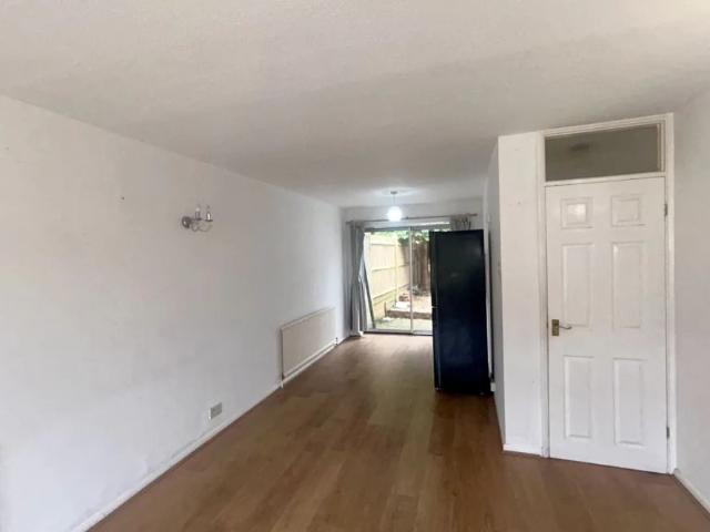 House for rent in World's End, Perryfields