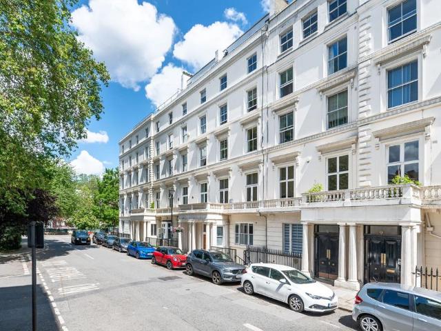 Apartment for rent in Bayswater, Greater London