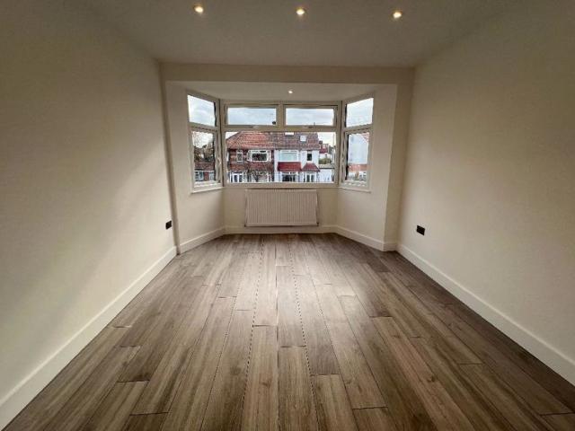 Apartment for rent in Brent Cross, Isle Of Man