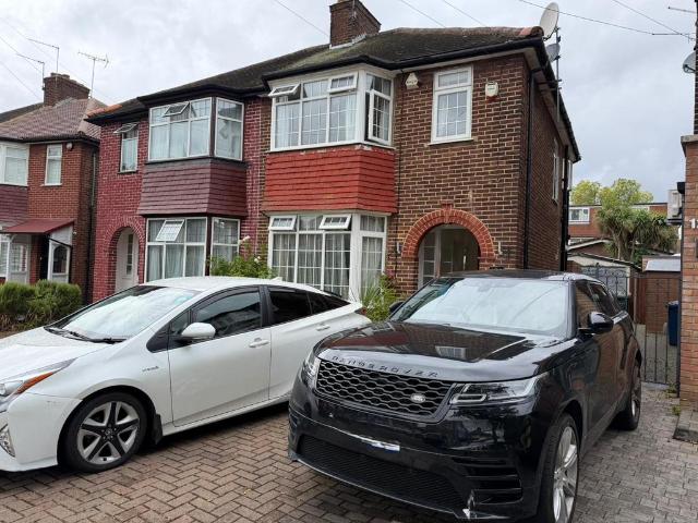 House for rent in Brent Cross, Greater London