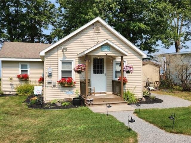 House for sale in Canastota, New York