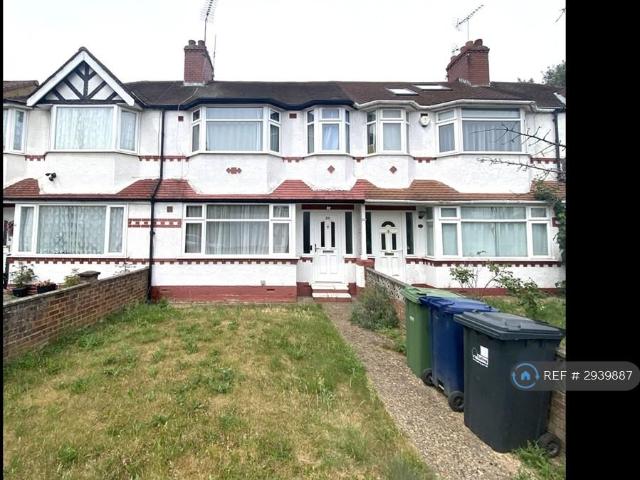 House for rent in London Borough of Ealing, Park Royal