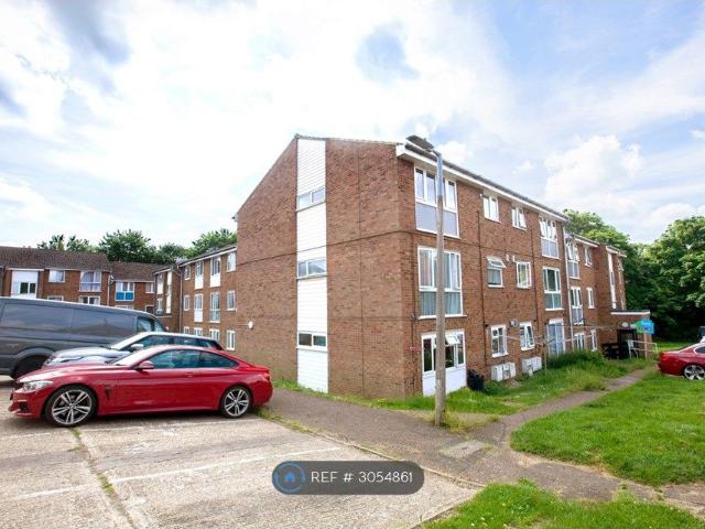 Apartment for rent in Maylands, Pouchen End