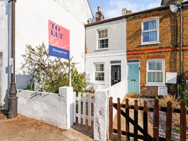 House for rent in Clewer Village, Windsor