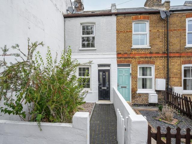 Apartment for rent in Clewer Village, Windsor