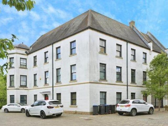 House for sale in Northampton, Northamptonshire