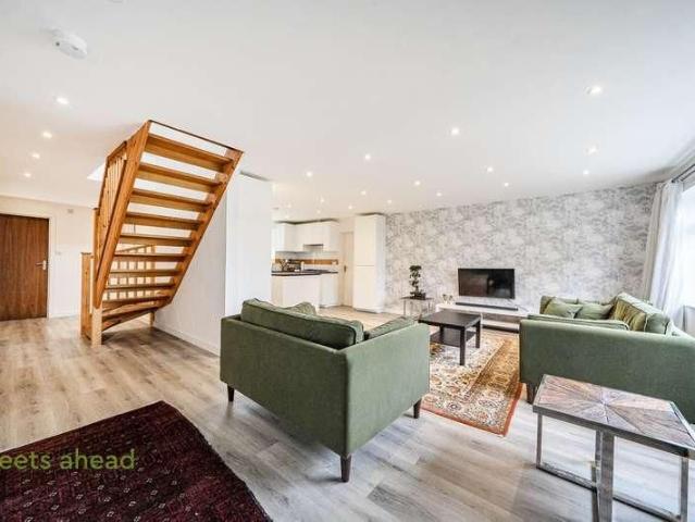 House for rent in London Borough of Croydon, Purley