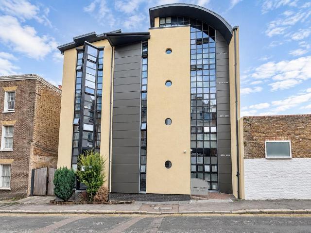 Apartment for rent in East Cliff, Acol