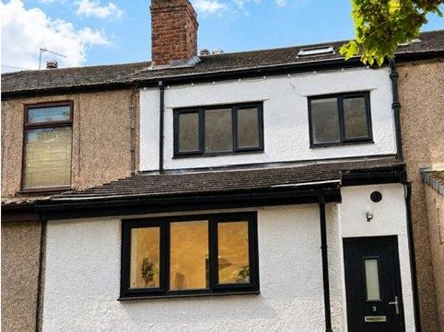 House for rent in The Rowans, Leeds