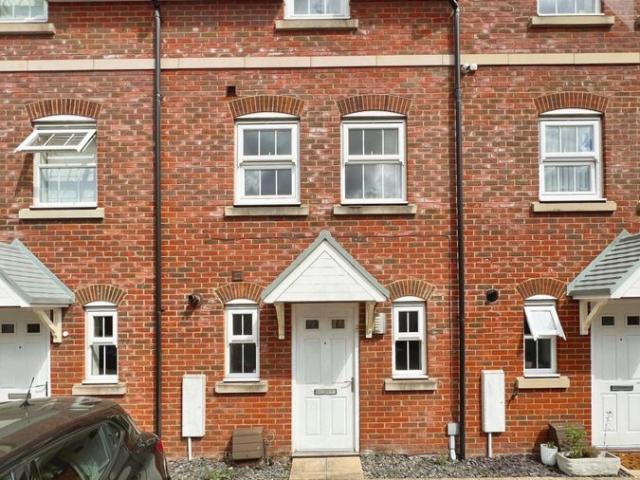 House for rent in Oad Street, Kent