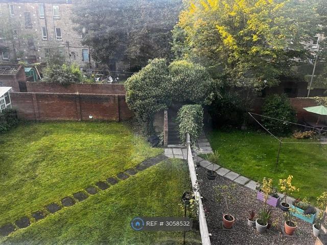 Apartment for rent in Ibroxholm, Glasgow