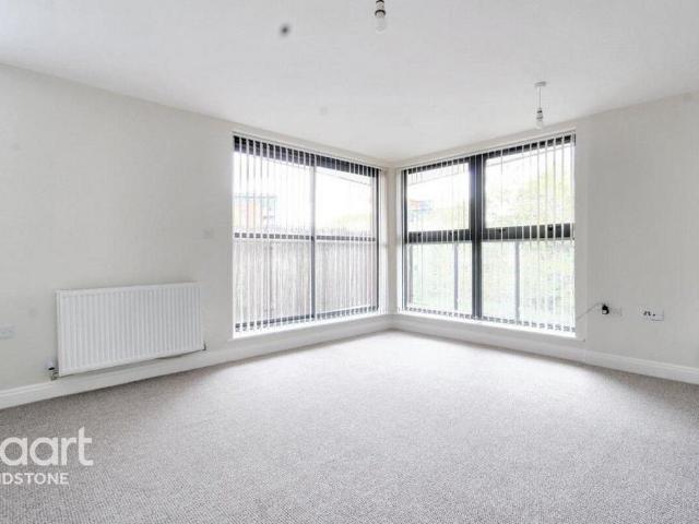 Apartment for rent in Midway, Kent