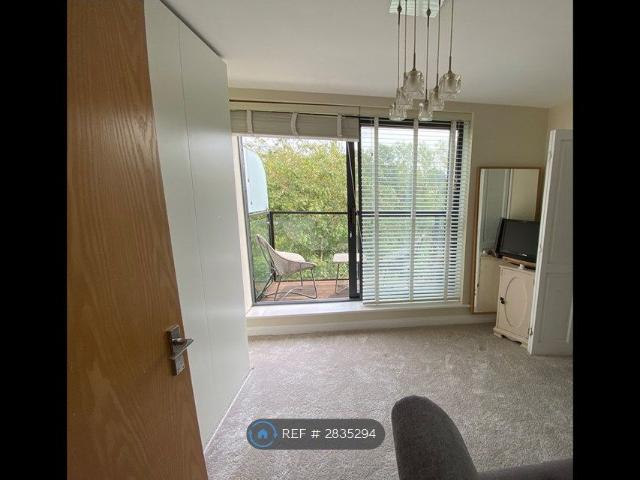 Room for rent in Midway, Kent